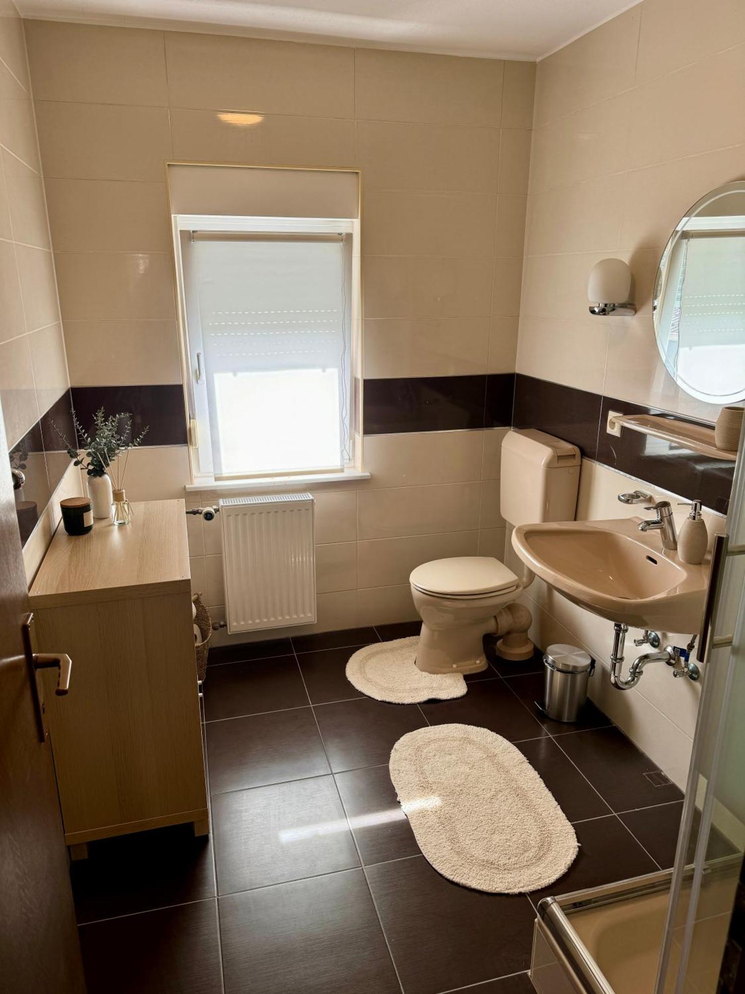 Apartman Tony Deluxe Near Zagreb Airport Velika Gorica Exterior photo